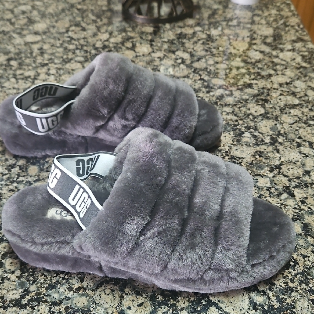 UGG Fluffy Gray Slippers